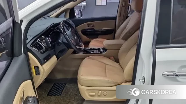 Kia The New Carnival 2019 Белый из Кореи, фото 2