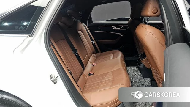Audi A6 (C8) 2020 Белый из Кореи, фото 2
