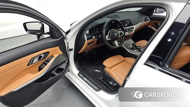 BMW 3 Series (G20) 2019 Белый из Кореи, фото 2