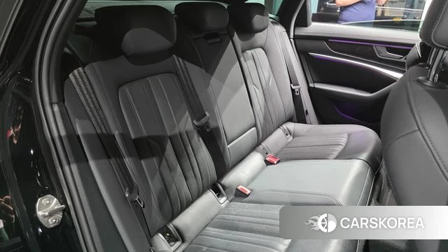 Audi A6 (C8) 2020 Черный из Кореи, фото 2