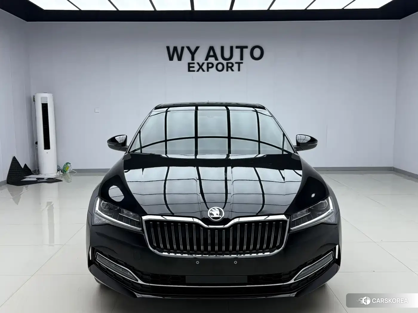 Skoda Superb 2024 Черный из Китая, фото 2