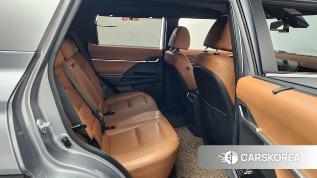 Ssangyong Torres 2023 Светло-серебряный цвет из Кореи, фото 2