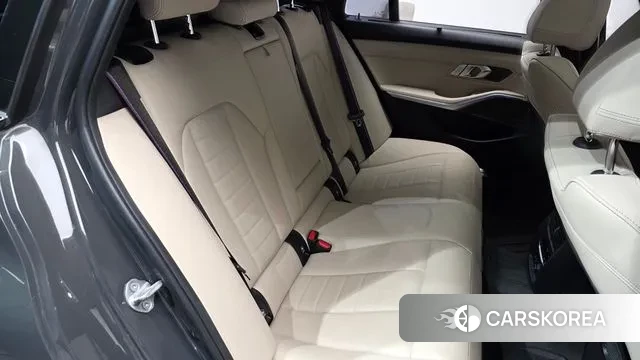 BMW 3 Series (G20) 2020 Серый из Кореи, фото 2