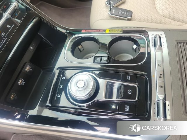 Kia Carnival 4th generation 2022 Белый из Кореи, фото 2