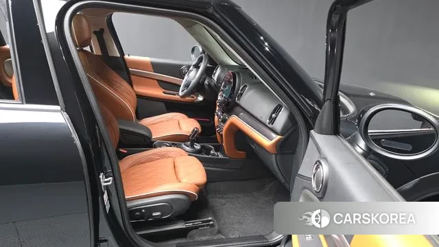 Mini Cooper S Countryman 2024 Черный из Кореи, фото 2