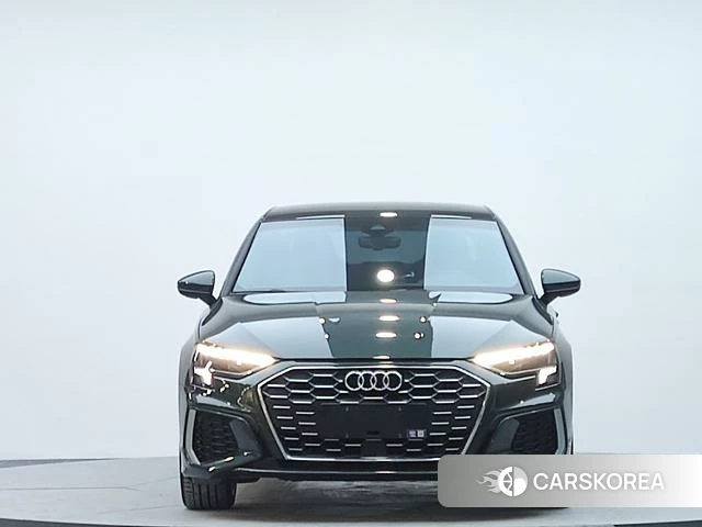 Audi A3 2023 Зеленый из Китая, фото 2