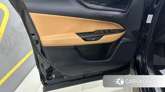 Lexus NX450h + 2nd generation 2024 Черный из Кореи, фото 2