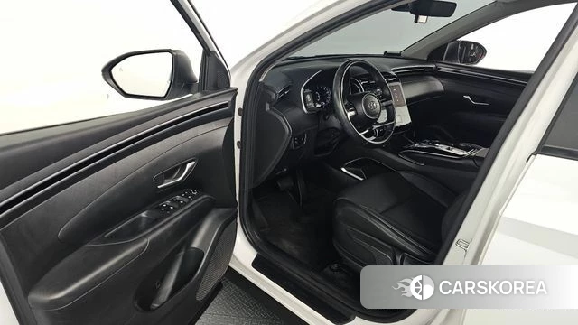 Hyundai Tucson (NX4) 2022 Белый из Кореи, фото 2