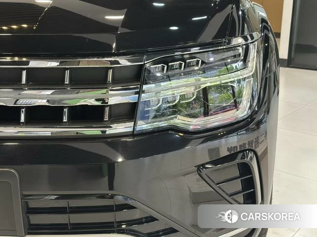 Volkswagen Tourang 2024 Черный из Китая, фото 2
