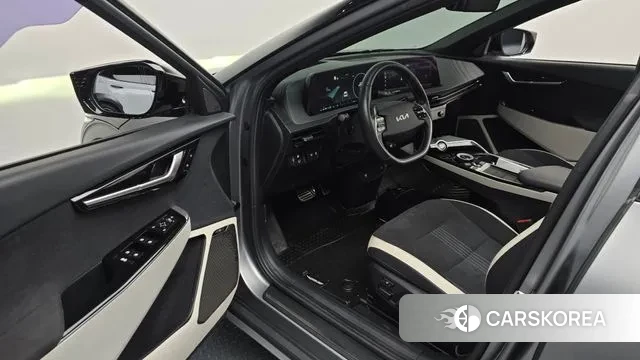 Kia EV6 2022 Серый из Кореи, фото 2