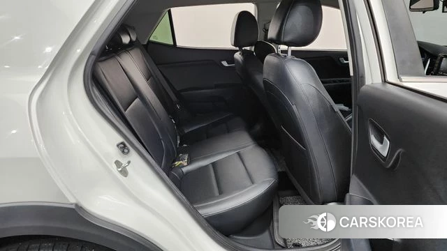 Kia Stonic 2018 Белый из Кореи, фото 2