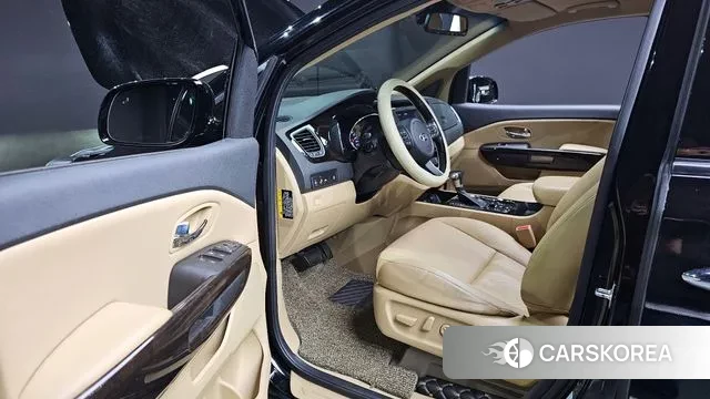 Kia The New Carnival 2020 Черный из Кореи, фото 2