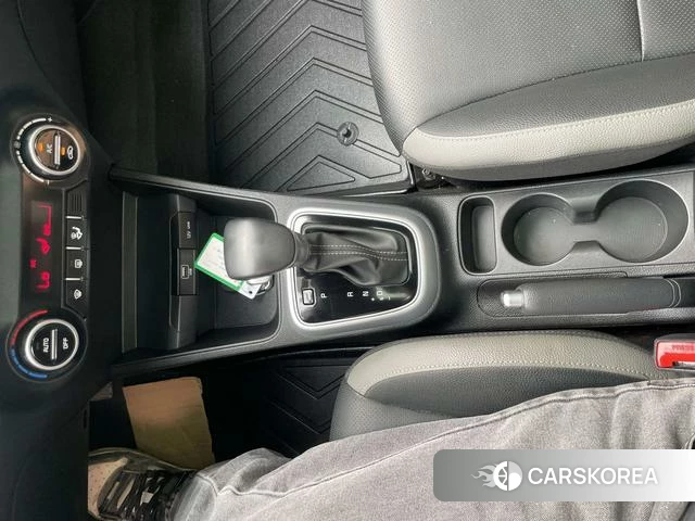 Kia Yi Ran 2022 Белый из Китая, фото 2