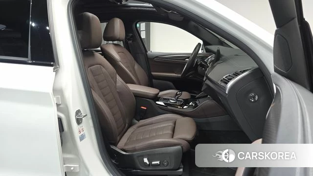 BMW X4 (G02) 2023 Белый из Кореи, фото 2