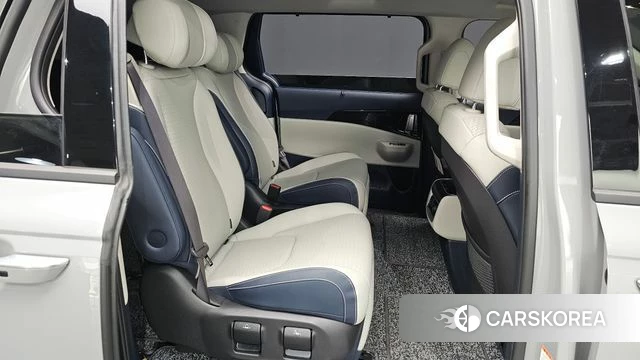 Kia The New Carnival 4th Generation 2024 Серый из Кореи, фото 2