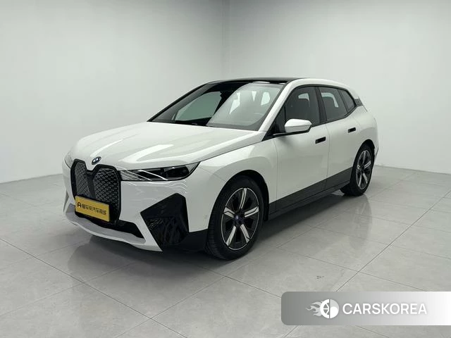 BMW iX 2022 Белый из Китая, фото 2
