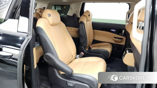 Kia Carnival 4th generation 2022 Черный из Кореи, фото 2