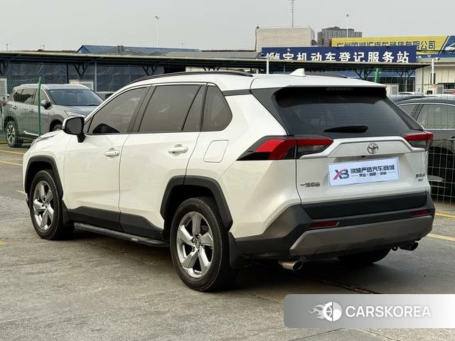 Toyota RAV4 Rongfang 2022 Белый из Китая, фото 2