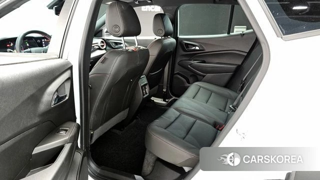 Chevrolet (GM Daewoo) Trax Crossover 2023 Белый из Кореи, фото 2