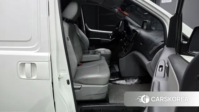 Hyundai The New Grand Starex 2020 Белый из Кореи, фото 2