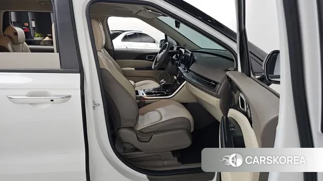 Kia Carnival 4th generation 2023 Белый из Кореи, фото 2