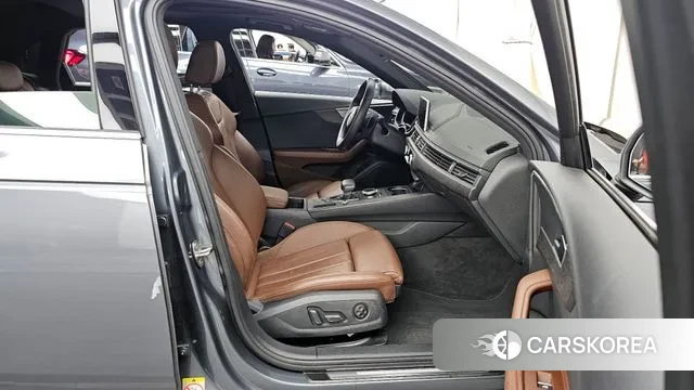 Audi A4 (B9) 2019 Серый из Кореи, фото 2