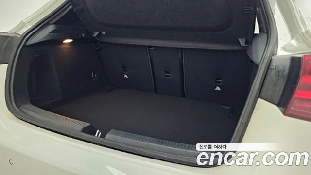 Mercedes-Benz A-Class W177 2024 Белый из Кореи, фото 2