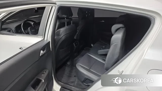 Kia Sportage The Bold 2018 Белый из Кореи, фото 2