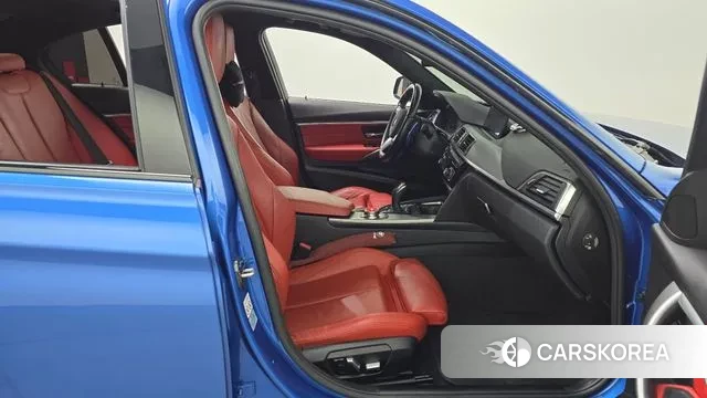 BMW 3 Series (F30) 2018 Синий из Кореи, фото 2