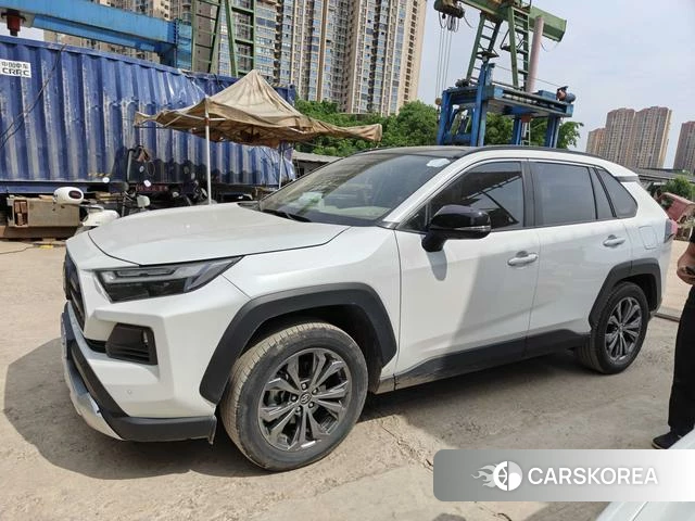 Toyota RAV4 Rongfang 2023 Белый из Китая, фото 2