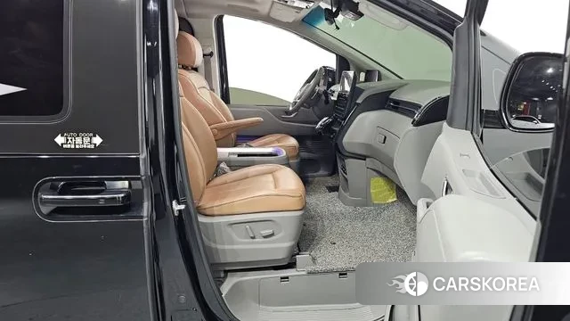 Hyundai Staria 2022 Серый из Кореи, фото 2