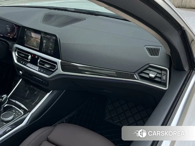 BMW 3 series 2021 Белый из Китая, фото 2