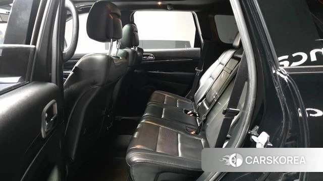 Jeep Grand Cherokee 2018 Черный из Кореи, фото 2