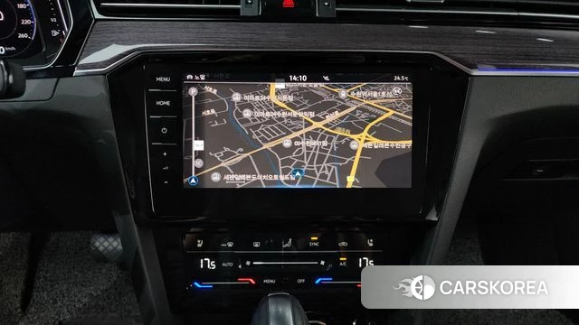 Volkswagen Passat GT (B8) 2022 Серебряный из Кореи, фото 2