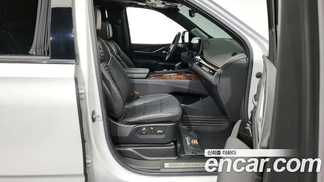 Cadillac Escalade 5th Generation 2022 Белый из Кореи, фото 2