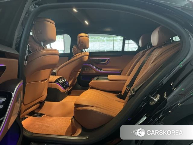 Mercedes-Benz S-class 2024 Черный из Китая, фото 2