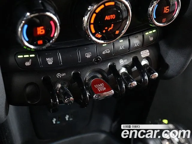 Mini Cooper S Convertible 2018 Небесно-голубой из Кореи, фото 2