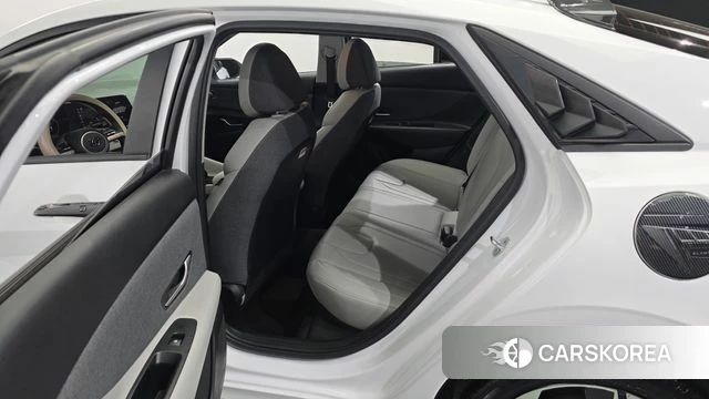 Hyundai Avante (CN7) 2021 Белый из Кореи, фото 2