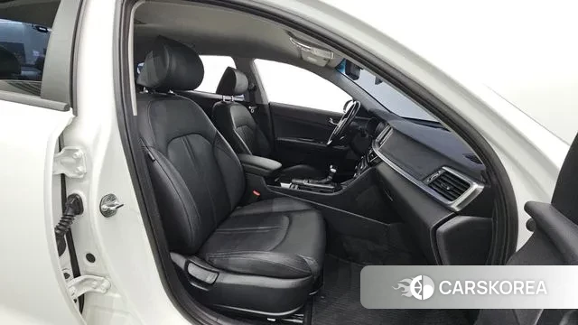 Kia The New K5 2nd generation 2018 Белый из Кореи, фото 2