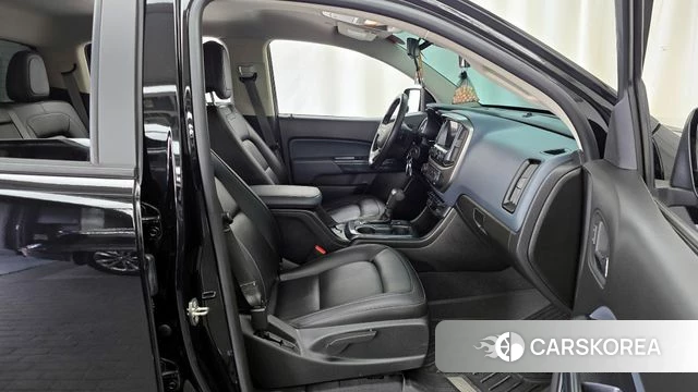 Chevrolet (GM Daewoo) Real New Colorado 2021 Черный из Кореи, фото 2