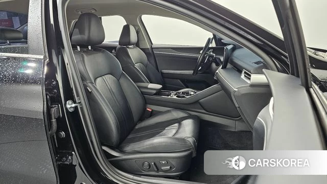Kia K5 3rd generation 2021 Черный из Кореи, фото 2
