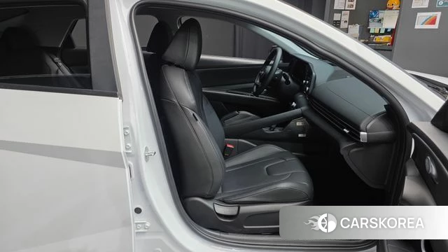 Hyundai Avante (CN7) 2023 Белый из Кореи, фото 2