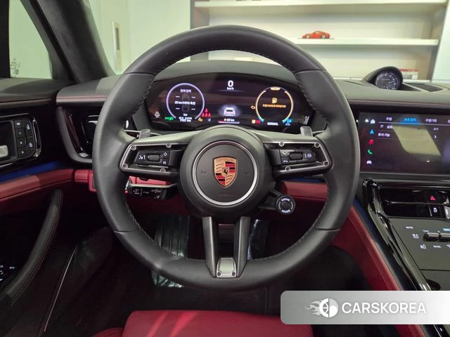 Porsche Panamera (976) 2025 Серебряный из Кореи, фото 2