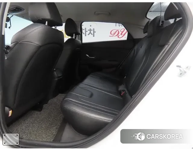 Hyundai Avante (CN7) 2021 Белый из Кореи, фото 2