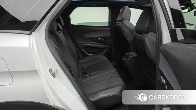 Peugeot 3008 second generation 2019 Белый из Кореи, фото 2