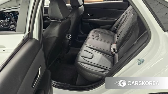 Hyundai The New Avante (CN7) 2025 Белый из Кореи, фото 2