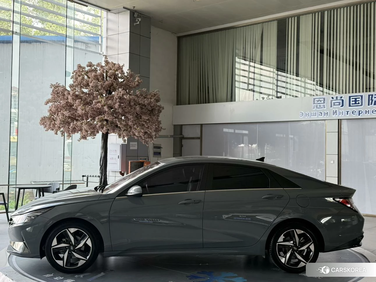 Hyundai Elantra 2022 Темно-серый из Китая, фото 2
