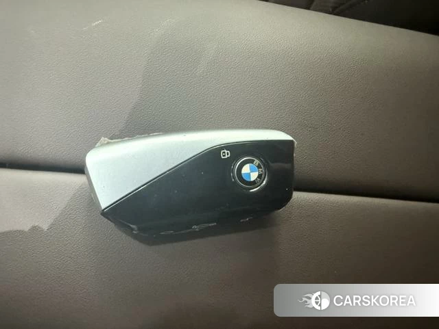 BMW 7 series 2024 Серебристо-серый из Китая, фото 2
