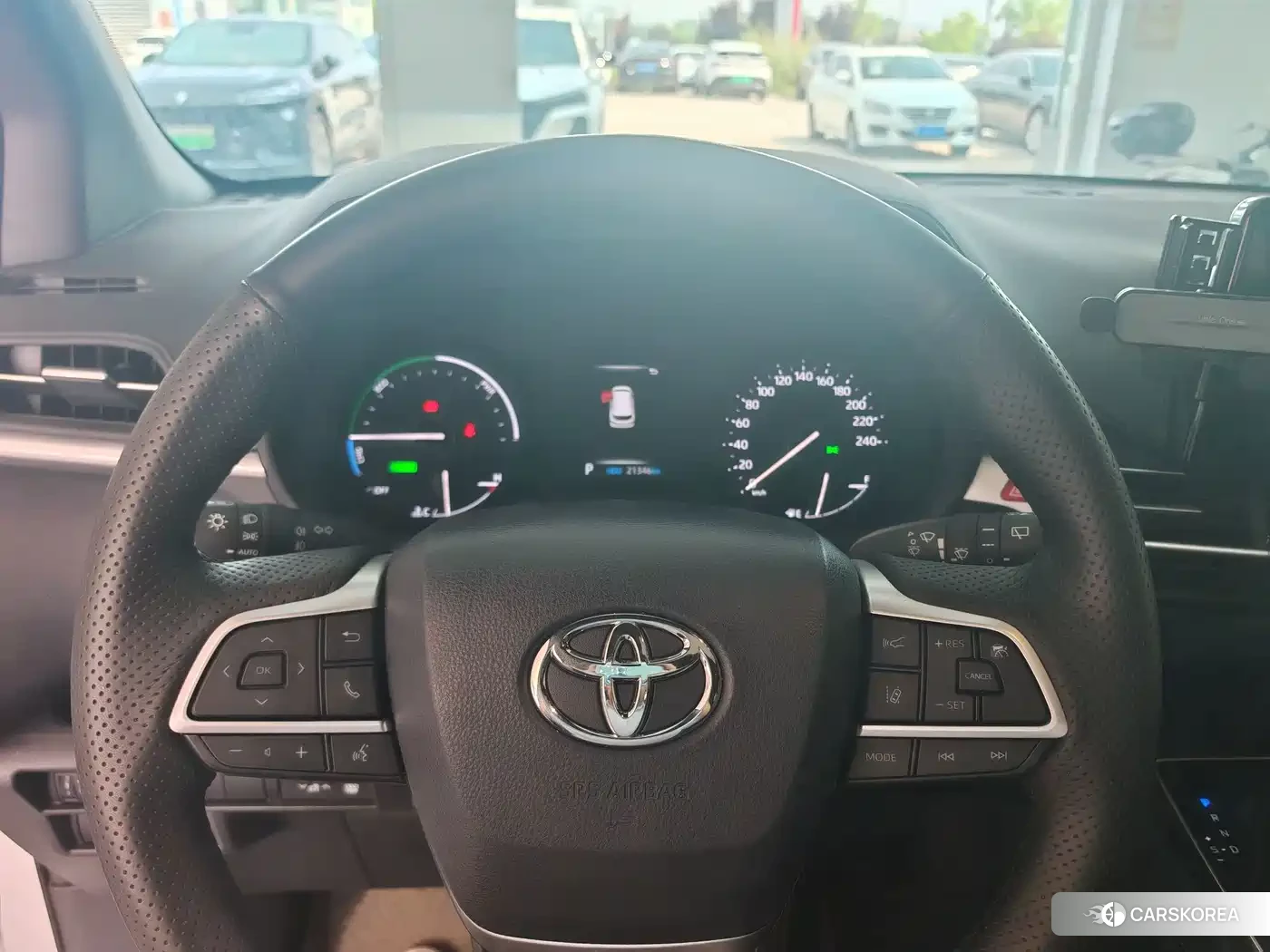 Toyota Granvia 2024 Белый из Китая, фото 3