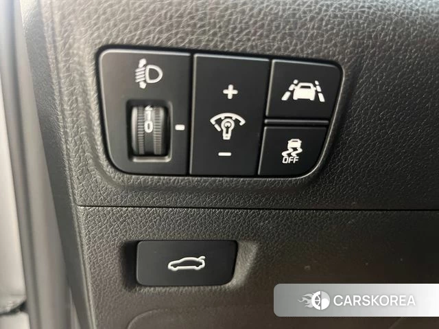 Kia K5 3rd generation 2022 Серебристо-серый из Кореи, фото 2